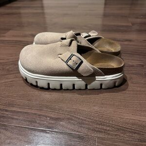 Birkenstock Light Pink/Beige Suede Boston Clogs